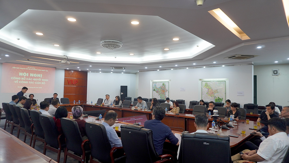 VIUP tổ chức Hội nghị công bố các quyết định về công tác cán bộ