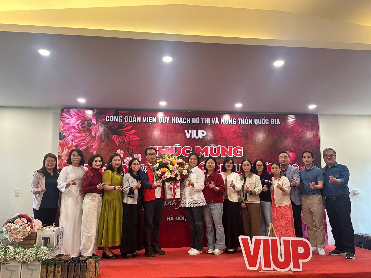 BCH công đoàn VIUP tổ chức nhiều hoạt động tôn vinh cán bộ nữ nhân ngày 8/3