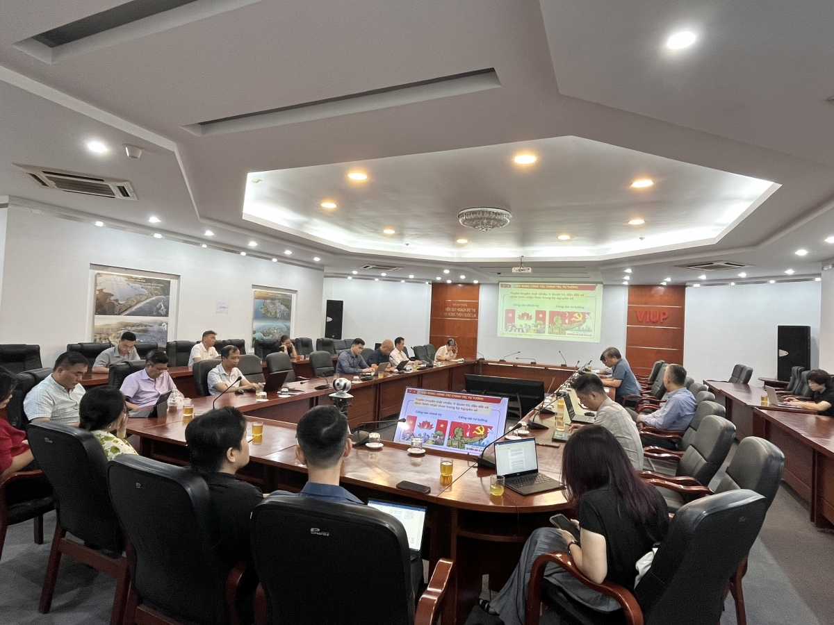 Đảng viên VIUP tham dự Hội nghị toàn quốc nghiên cứu, học tập, quán triệt và triển khai thực hiện Nghị quyết Trung ương 2