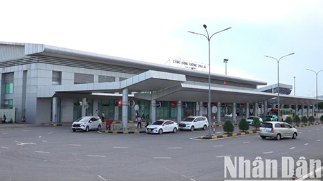 Lên phương án quy hoạch, đầu tư nâng công suất sân bay Chu Lai Đà Nẵng