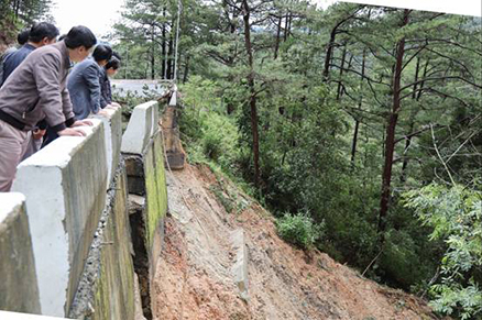 Siết chặt quy hoạch và kiểm soát xây dựng để phòng, chống sạt lở