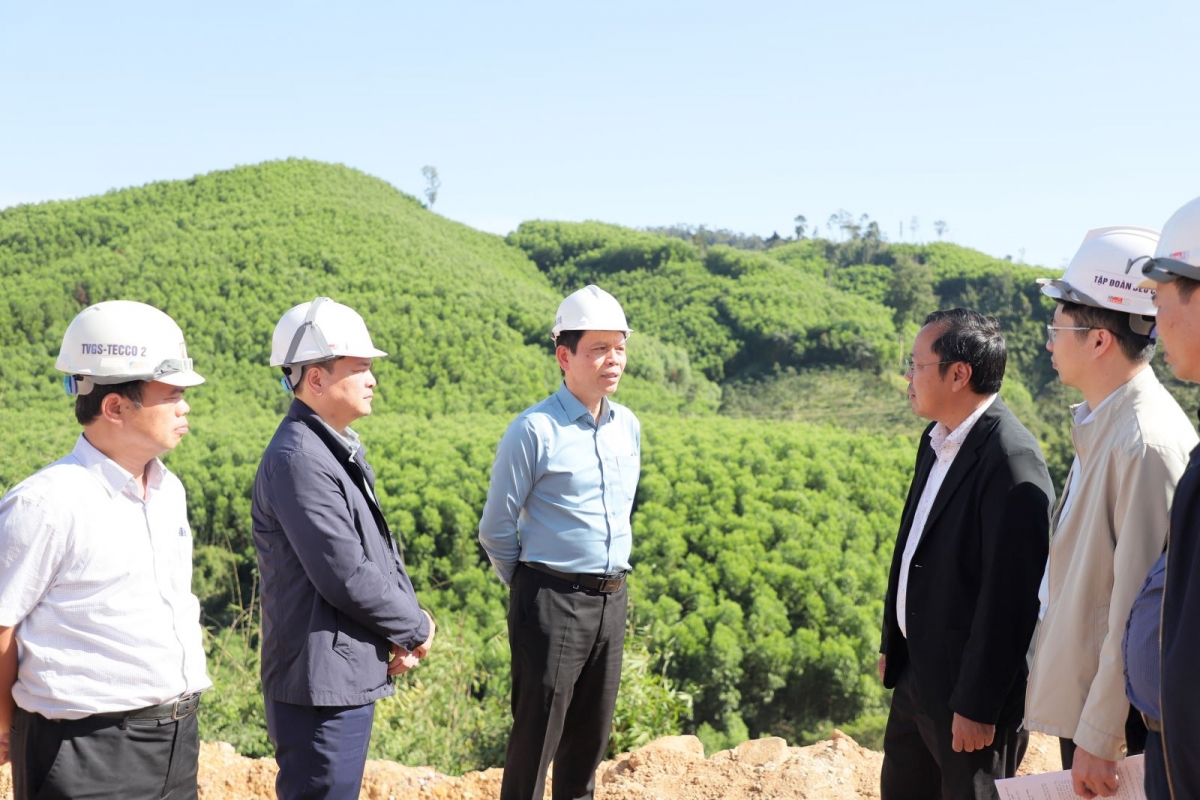 Thứ trưởng Lê Anh Tuấn kiểm tra, đôn đốc tiến độ dự án cao tốc Khánh Hòa - Buôn Ma Thuột